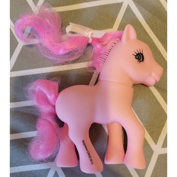 Pony Gi-Go Pink body Pink Mane and Tail with Blue Butterfly Moveable Head Bow - Picture 2 of 5